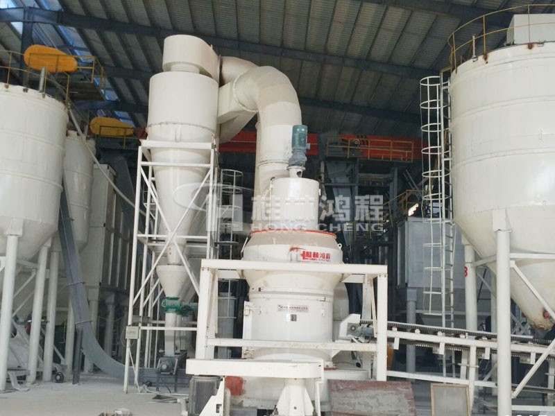 广西某玻璃厂 250目石油焦磨粉机 HC1700摆式磨粉机设备现场 广西某玻璃厂 250目石油焦磨粉机 HC1700摆式磨粉机设备现场