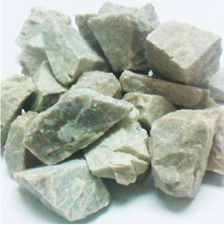 桂林鸿程高岭土加工粉磨生产线设备所磨物料-高岭土