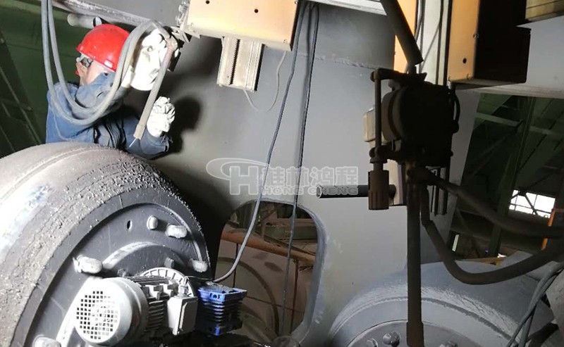 立磨磨辊在线堆焊修复 立磨磨辊在线堆焊修复