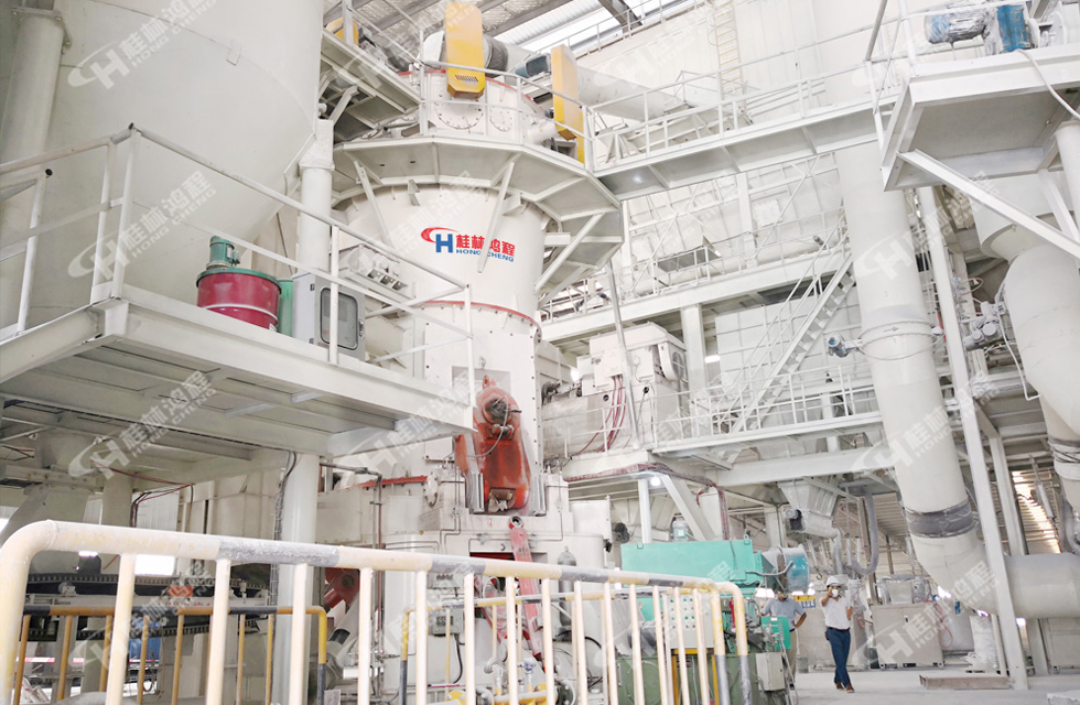 超细立式粉磨机 