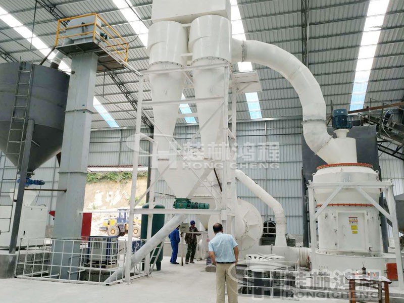 硅矿石100目雷蒙磨粉机多少钱一台