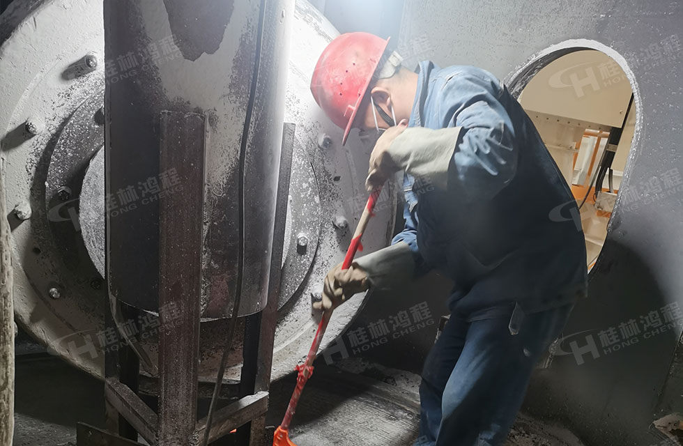 点赞！鸿程榜样！无惧炙烤，追求卓越，实现服务“超预期”