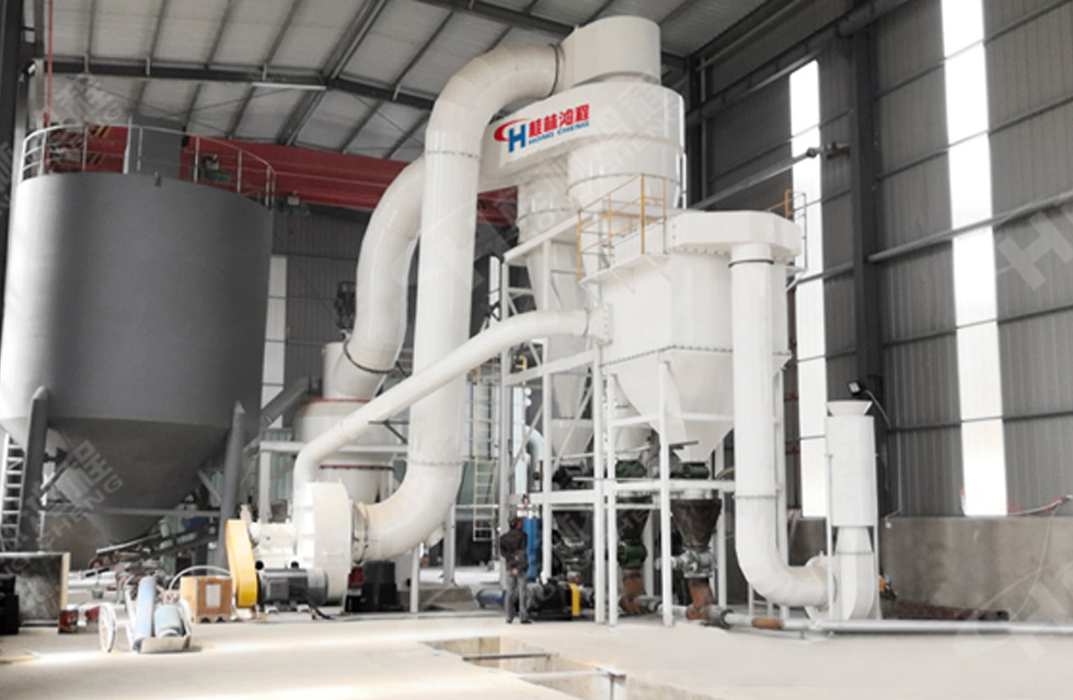 磨生石灰磨机HC1700纵摆磨粉机内蒙投产