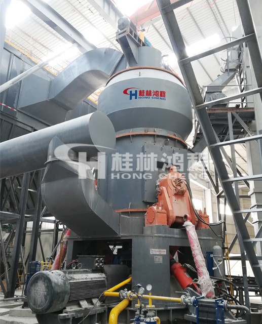 HLM1700高岭土立磨山西装机客户实现22-25吨每小时D85粉体生产目标 HLM1700高岭土立磨山西装机客户实现22-25吨每小时D85粉体生产目标