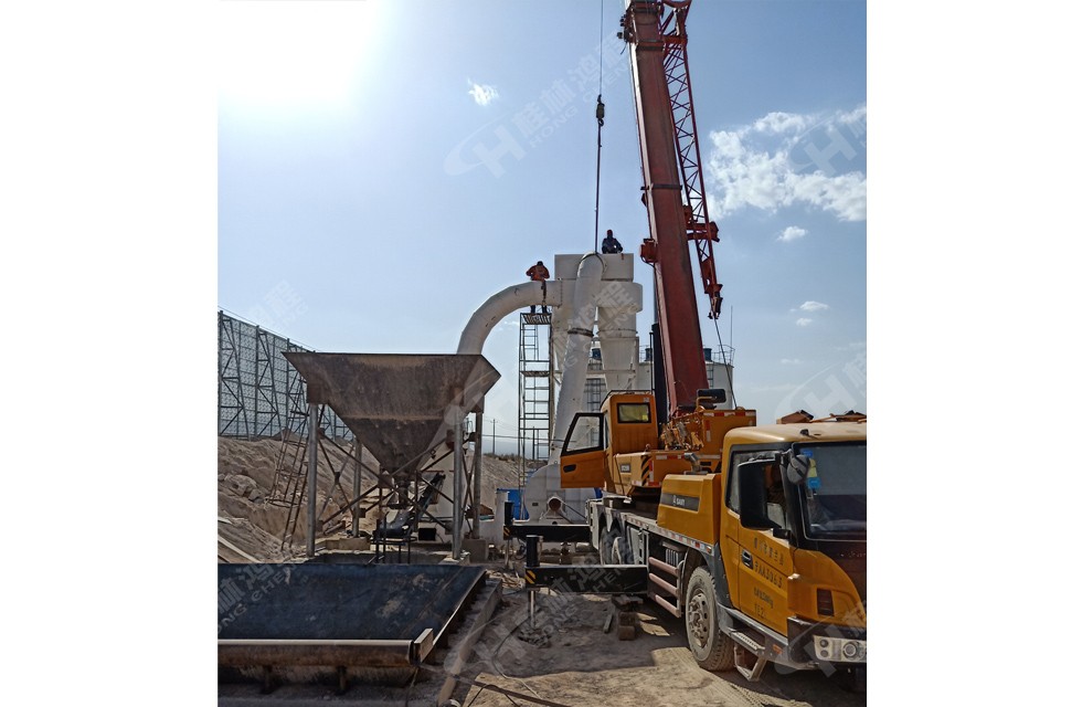 HCQ1500摆式磨粉机宁夏客户安装现场