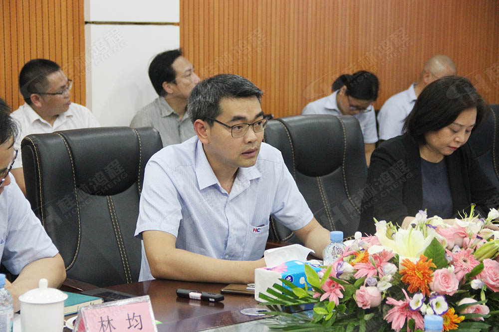 桂林鸿程董事长容栋国先生发言欢迎考察团队